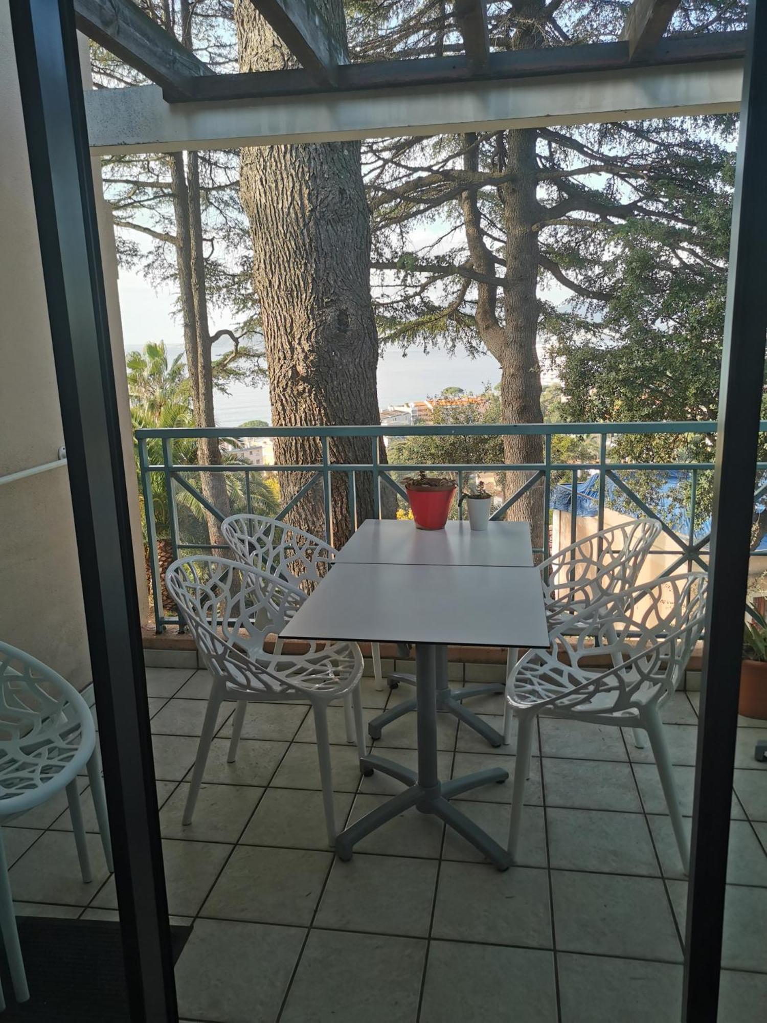 Appartement Renove, Piscine A Debordement, Vue Mer Cannes Bagian luar foto